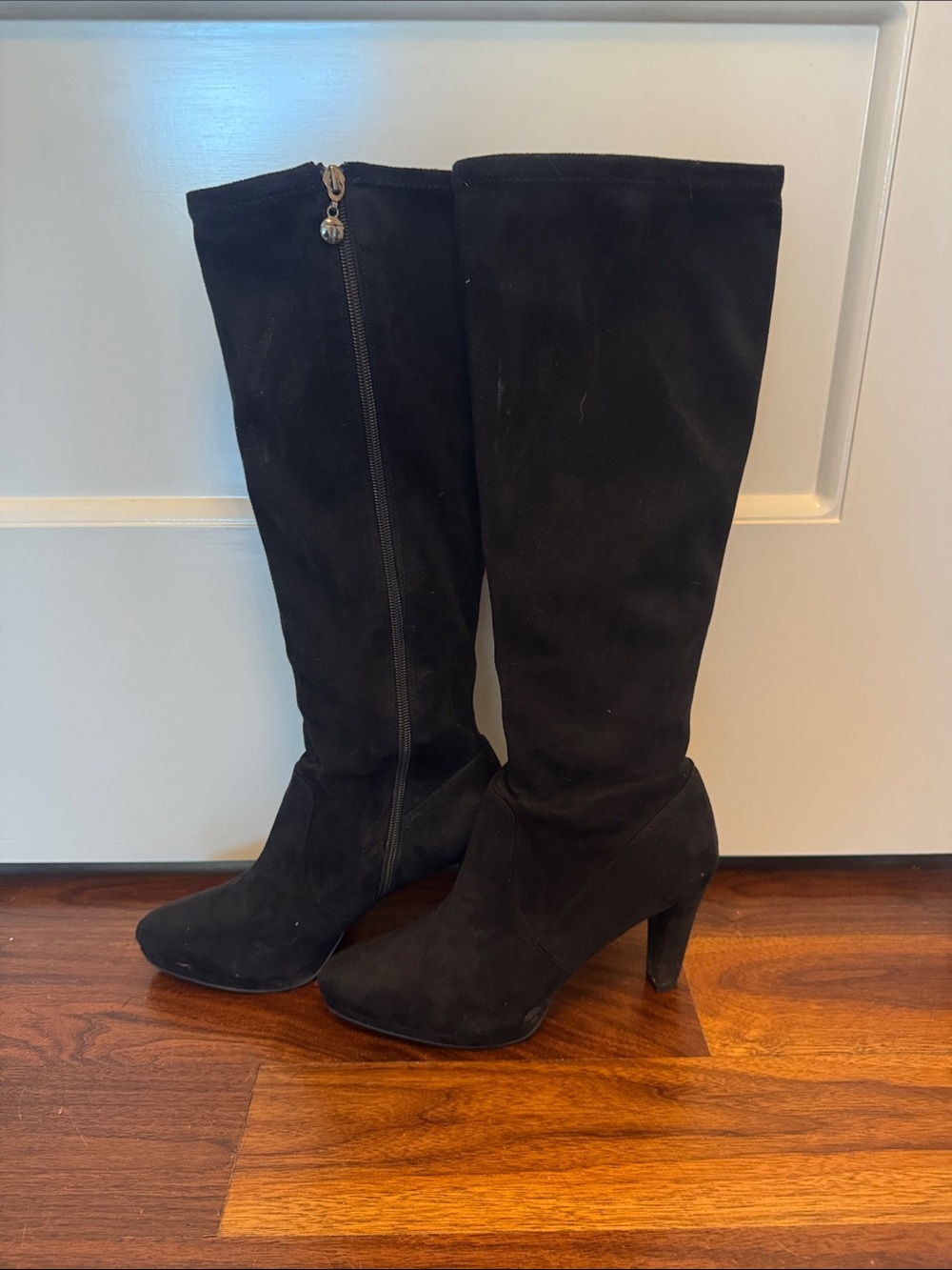 Tahari Women's Black Knee-High Suede platform Heeled Boots-
